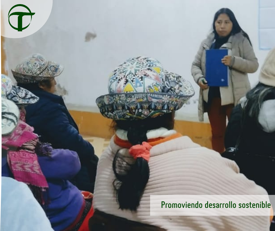 MUJERES EMPRENDEDORAS SE CAPACITAN EN HERRAMIENTAS DE GESTIÓN ORGANIZACIONAL